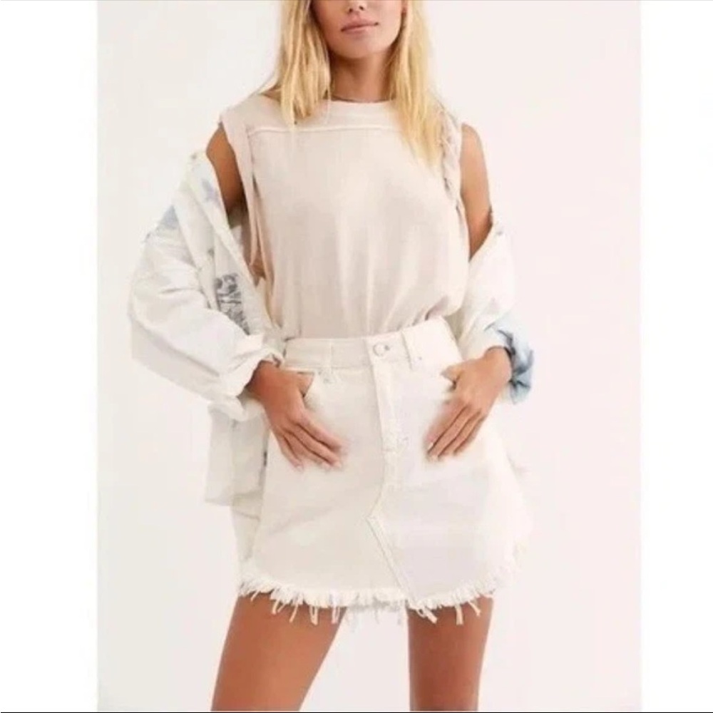 We The‎ Free Free People Bailey Skirt Women's 27 Ivory Denim Mini NWT